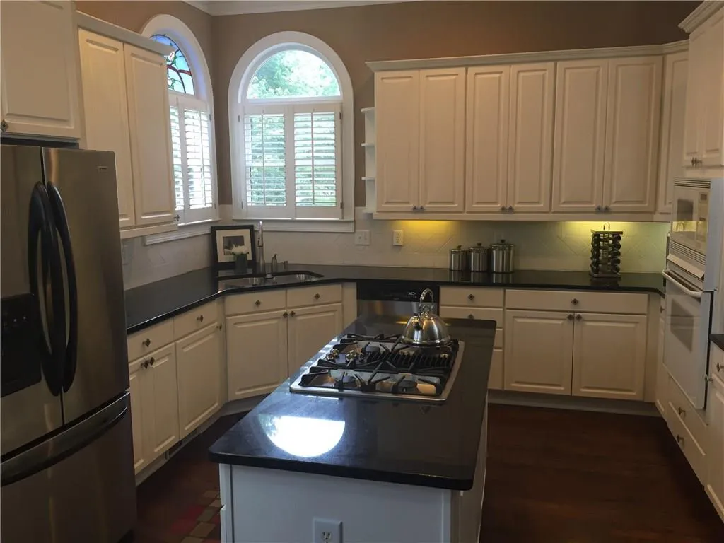 1105 Westbrooke Way Ne, Brookhaven, Georgia 30319, 3 Bedrooms Bedrooms, ,2 BathroomsBathrooms,Residential,Sold,1105 Westbrooke Way Ne,5708135