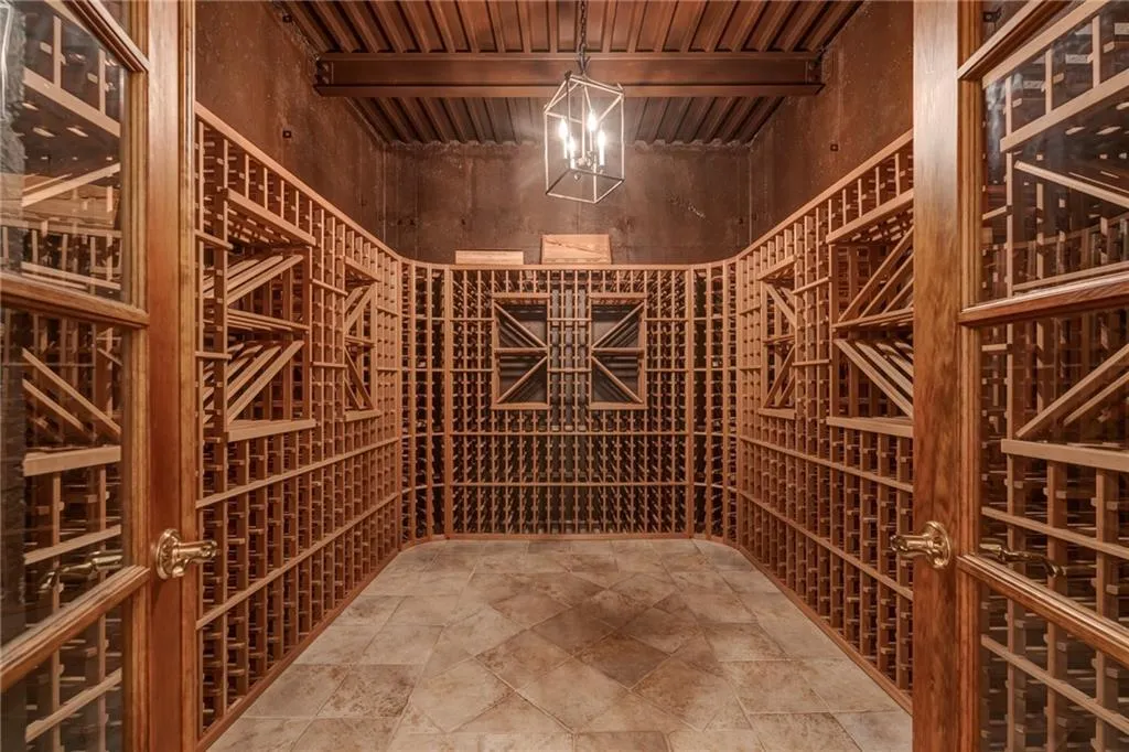 465 Montwicke Chase Nw, Atlanta, Georgia 30327, 5 Bedrooms Bedrooms, ,5 BathroomsBathrooms,Residential,Sold,465 Montwicke Chase Nw,7042635