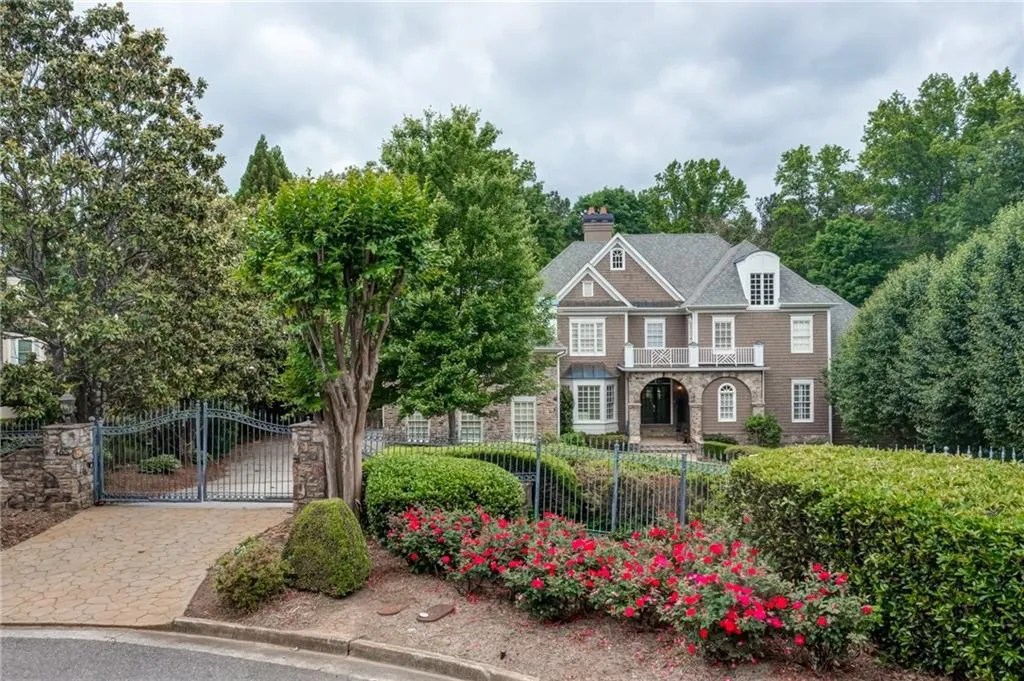 465 Montwicke Chase Nw, Atlanta, Georgia 30327, 5 Bedrooms Bedrooms, ,5 BathroomsBathrooms,Residential,Sold,465 Montwicke Chase Nw,7042635