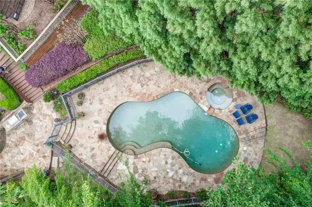 465 Montwicke Chase Nw, Atlanta, Georgia 30327, 5 Bedrooms Bedrooms, ,5 BathroomsBathrooms,Residential,Sold,465 Montwicke Chase Nw,7042635