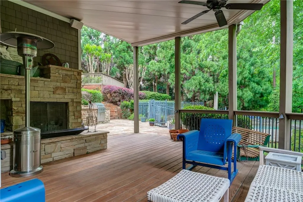 465 Montwicke Chase Nw, Atlanta, Georgia 30327, 5 Bedrooms Bedrooms, ,5 BathroomsBathrooms,Residential,Sold,465 Montwicke Chase Nw,7042635