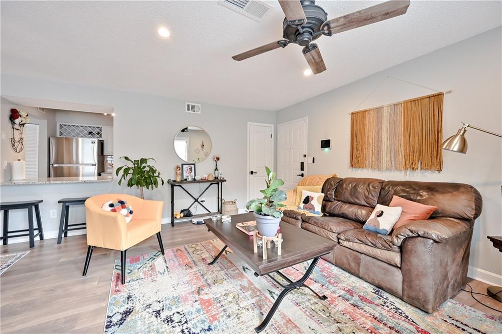 1401 Wingate Way, Sandy Springs, Georgia 30350, 1 Bedroom Bedrooms, ,1 BathroomBathrooms,Residential,Sold,1401 Wingate Way,7251429