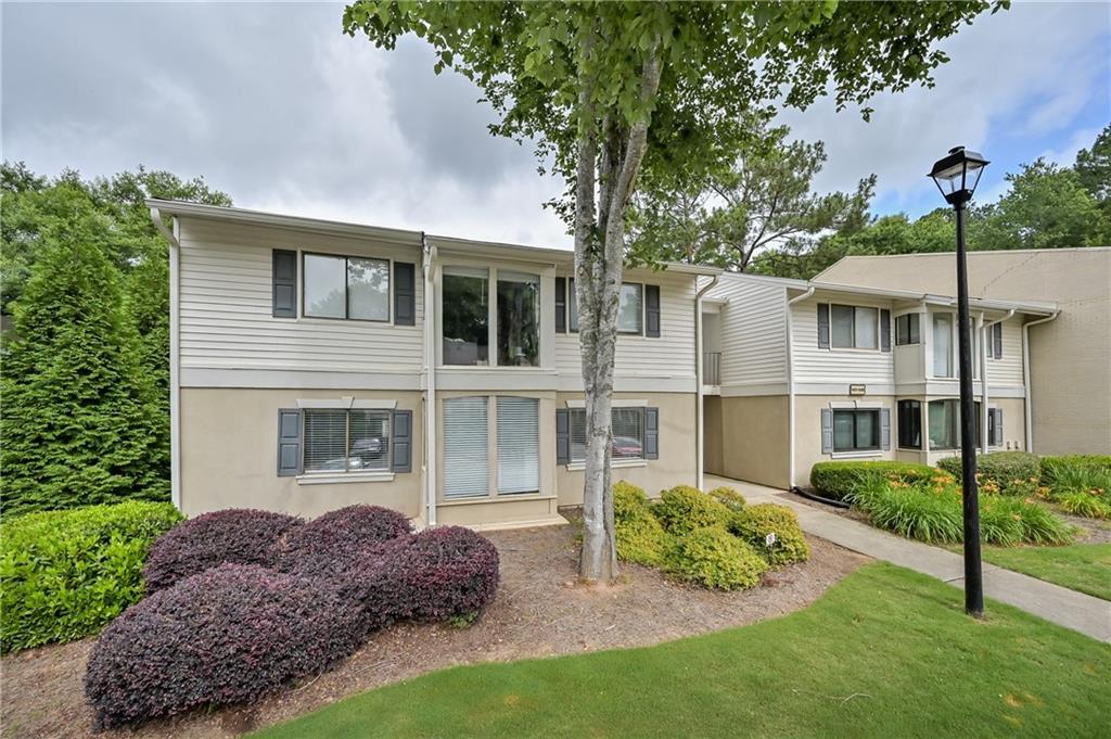 1401 Wingate Way, Sandy Springs, Georgia 30350, 1 Bedroom Bedrooms, ,1 BathroomBathrooms,Residential,Sold,1401 Wingate Way,7251429