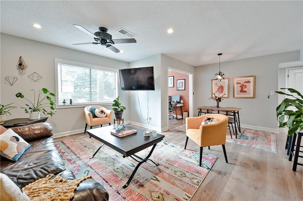 1401 Wingate Way, Sandy Springs, Georgia 30350, 1 Bedroom Bedrooms, ,1 BathroomBathrooms,Residential,Sold,1401 Wingate Way,7251429