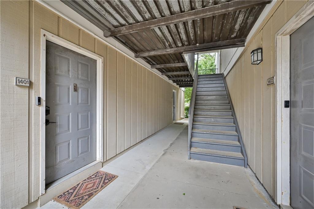 1401 Wingate Way, Sandy Springs, Georgia 30350, 1 Bedroom Bedrooms, ,1 BathroomBathrooms,Residential,Sold,1401 Wingate Way,7251429
