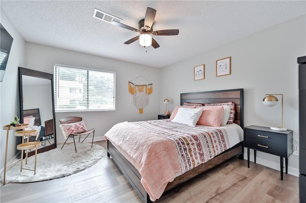 1401 Wingate Way, Sandy Springs, Georgia 30350, 1 Bedroom Bedrooms, ,1 BathroomBathrooms,Residential,Sold,1401 Wingate Way,7251429
