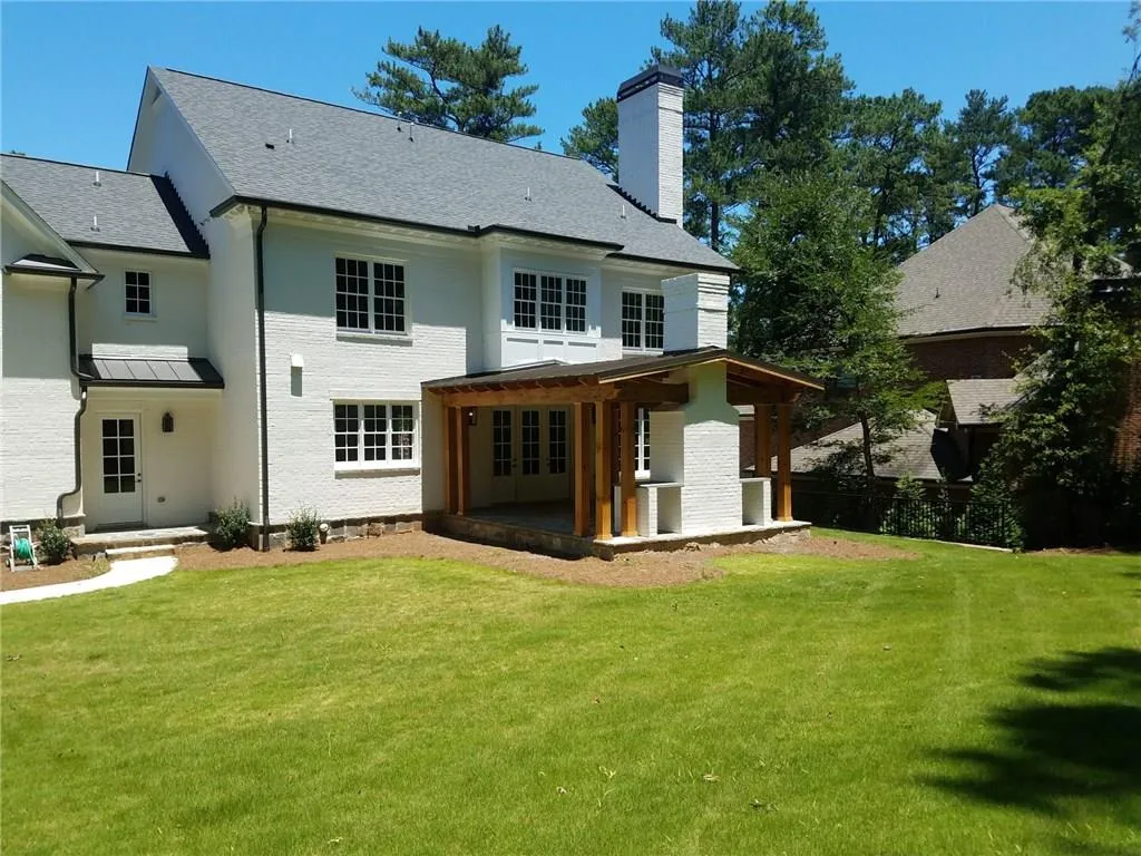 485 Windsor Parkway, Atlanta, Georgia 30342, 5 Bedrooms Bedrooms, ,5 BathroomsBathrooms,Residential,Sold,485 Windsor Parkway,5887060