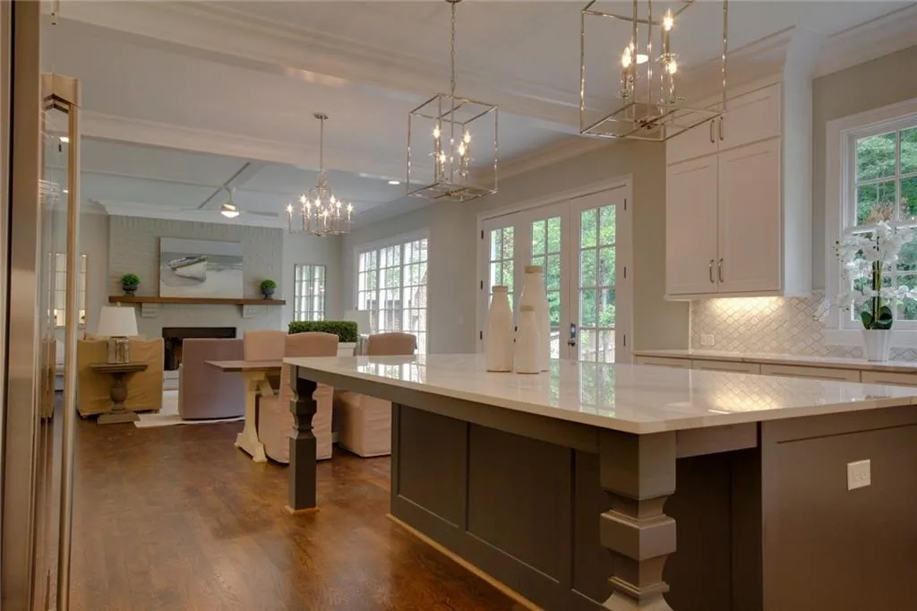 485 Windsor Parkway, Atlanta, Georgia 30342, 5 Bedrooms Bedrooms, ,5 BathroomsBathrooms,Residential,Sold,485 Windsor Parkway,5887060