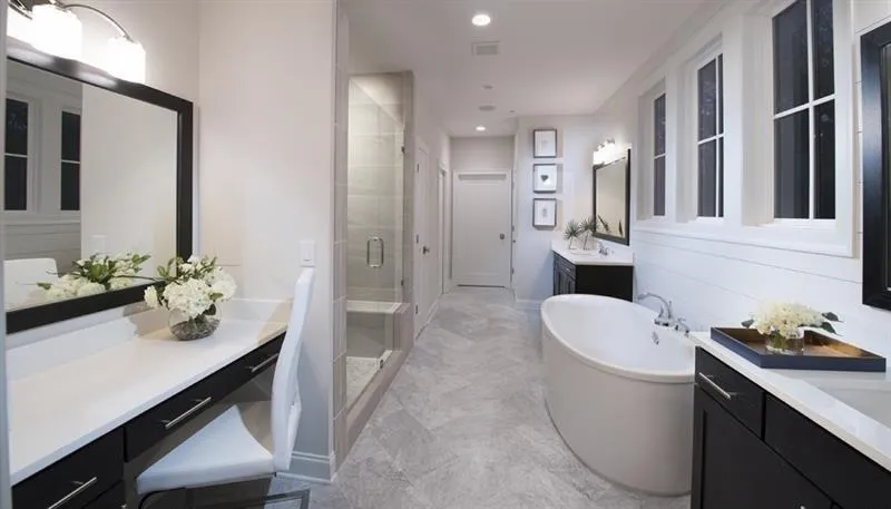 4530 Collins Avenue Unit 14, Sandy Springs, Georgia 30342, 4 Bedrooms Bedrooms, ,4 BathroomsBathrooms,Residential,Sold,4530 Collins Avenue Unit 14,6117268