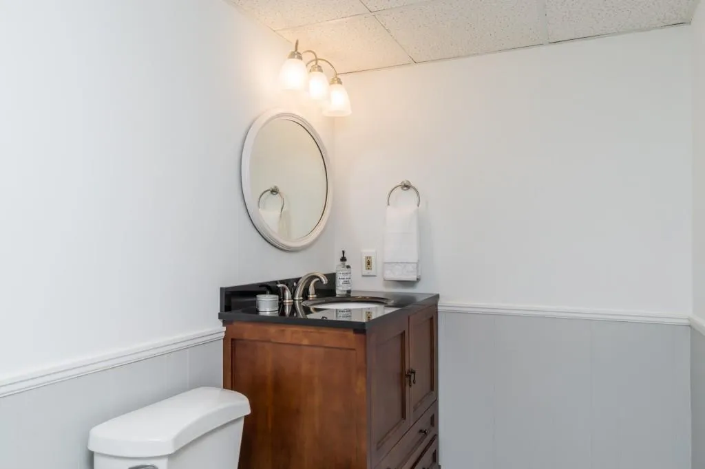 445 Riverhill Drive, Sandy Springs, Georgia 30328, 3 Bedrooms Bedrooms, ,3 BathroomsBathrooms,Residential,Sold,445 Riverhill Drive,6963457 445 Riverhill Drive, Sandy Springs, Georgia 30328, 3 Bedrooms Bedrooms, ,3 BathroomsBathrooms,Residential,Sold,445 Riverhill Drive,6963457