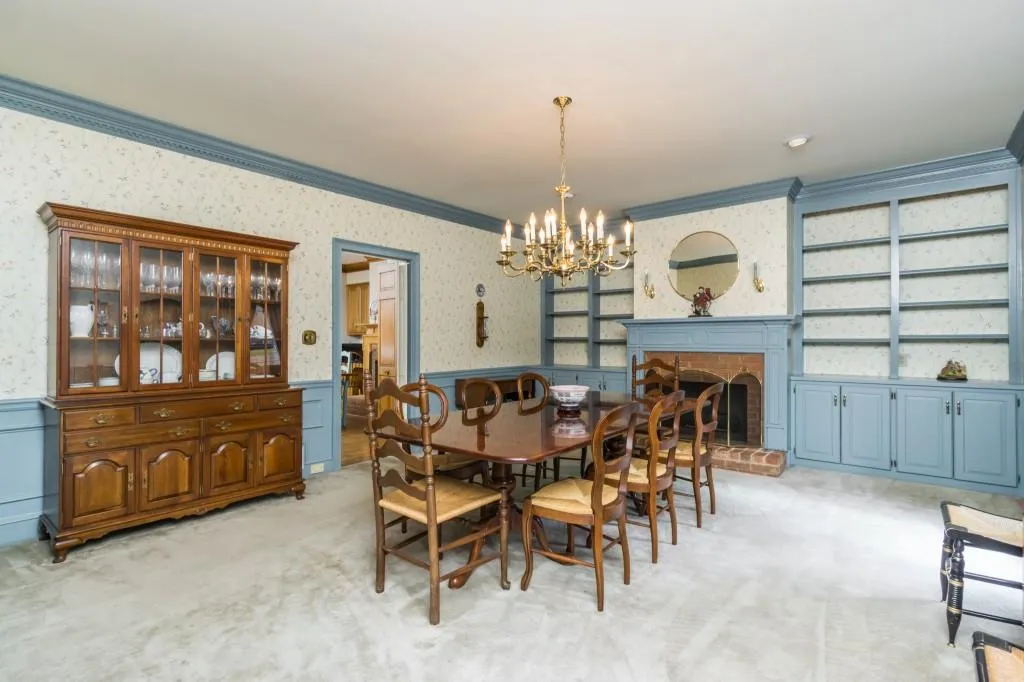 445 Riverhill Drive, Sandy Springs, Georgia 30328, 3 Bedrooms Bedrooms, ,3 BathroomsBathrooms,Residential,Sold,445 Riverhill Drive,6963457 445 Riverhill Drive, Sandy Springs, Georgia 30328, 3 Bedrooms Bedrooms, ,3 BathroomsBathrooms,Residential,Sold,445 Riverhill Drive,6963457