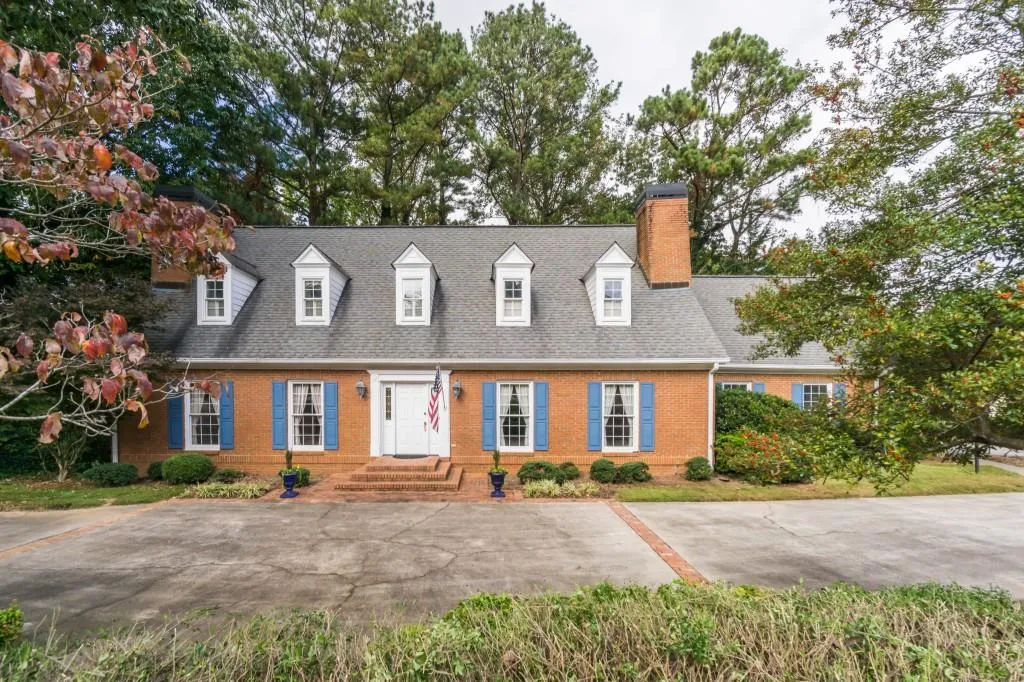 445 Riverhill Drive, Sandy Springs, Georgia 30328, 3 Bedrooms Bedrooms, ,3 BathroomsBathrooms,Residential,Sold,445 Riverhill Drive,6963457 445 Riverhill Drive, Sandy Springs, Georgia 30328, 3 Bedrooms Bedrooms, ,3 BathroomsBathrooms,Residential,Sold,445 Riverhill Drive,6963457