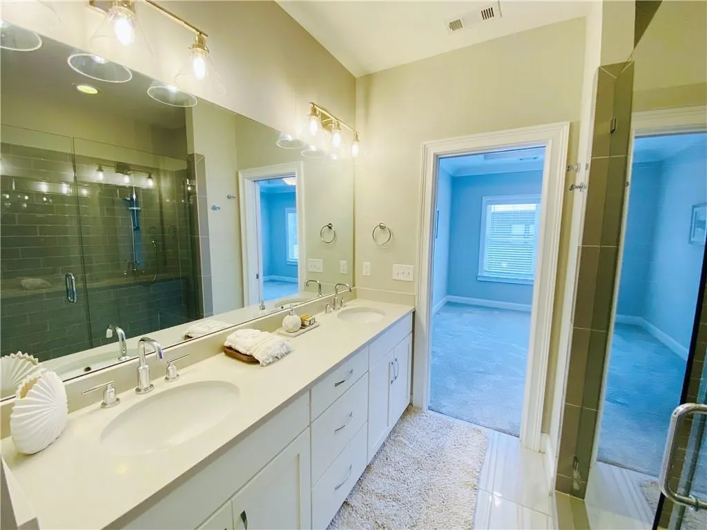 6564 Aria Village Drive Unit 627, Sandy Springs, Georgia 30328, 3 Bedrooms Bedrooms, ,4 BathroomsBathrooms,Residential,Sold,6564 Aria Village Drive Unit 627,7415742