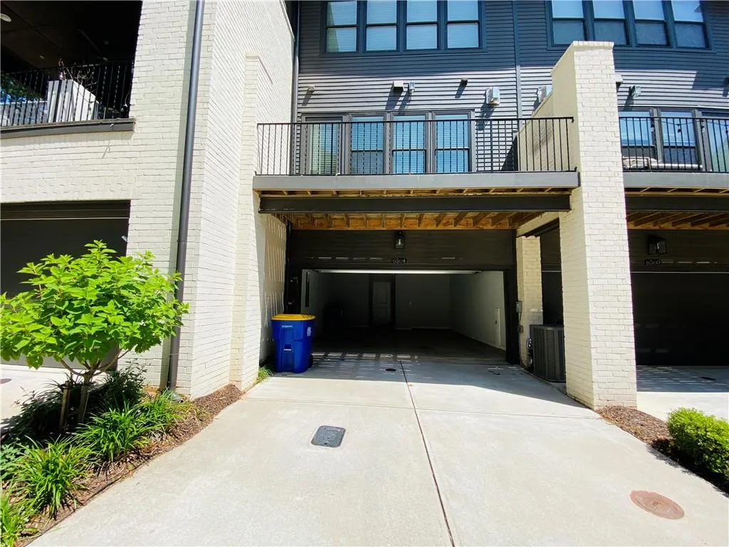 6564 Aria Village Drive Unit 627, Sandy Springs, Georgia 30328, 3 Bedrooms Bedrooms, ,4 BathroomsBathrooms,Residential,Sold,6564 Aria Village Drive Unit 627,7415742