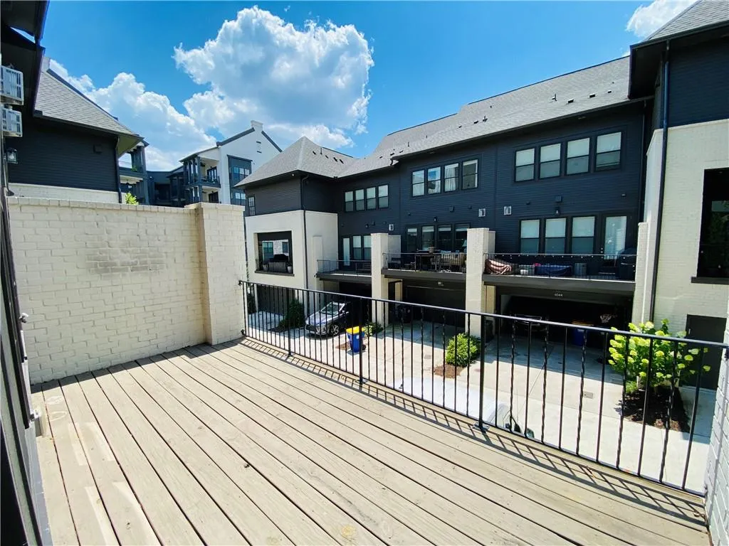 6564 Aria Village Drive Unit 627, Sandy Springs, Georgia 30328, 3 Bedrooms Bedrooms, ,4 BathroomsBathrooms,Residential,Sold,6564 Aria Village Drive Unit 627,7415742