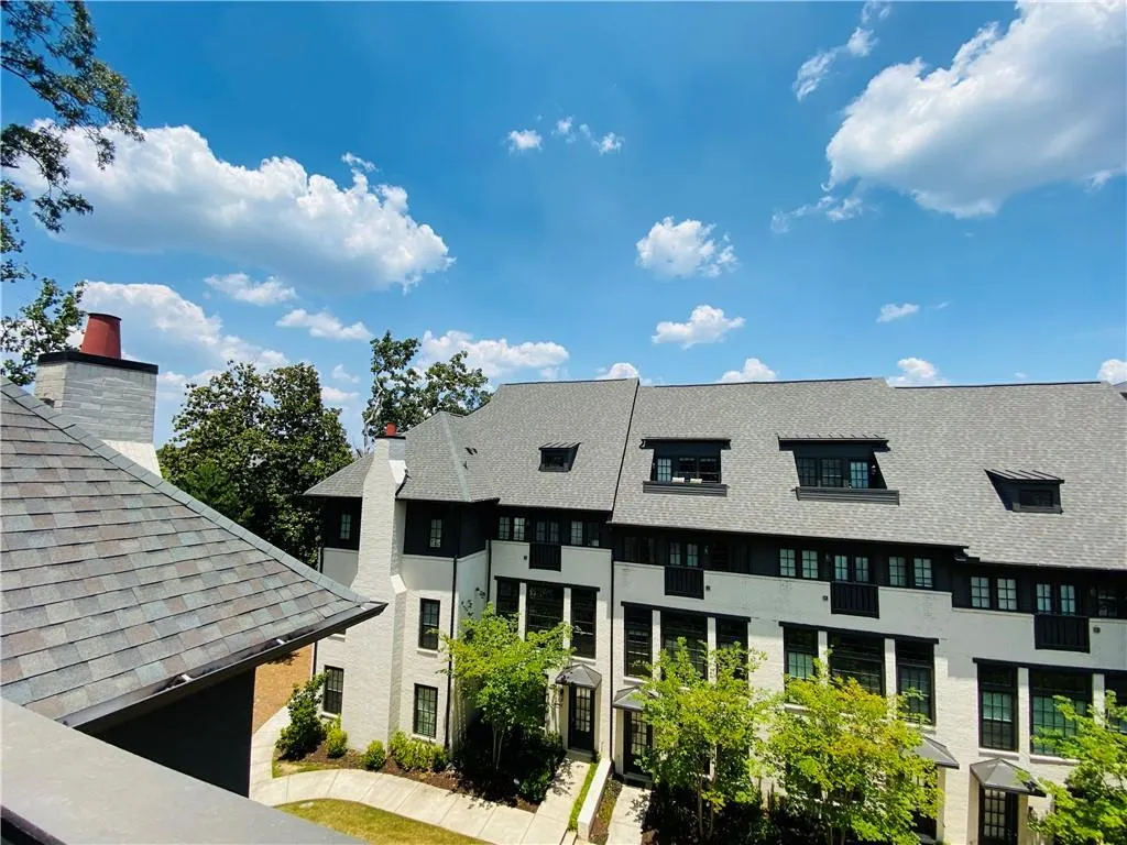 6564 Aria Village Drive Unit 627, Sandy Springs, Georgia 30328, 3 Bedrooms Bedrooms, ,4 BathroomsBathrooms,Residential,Sold,6564 Aria Village Drive Unit 627,7415742