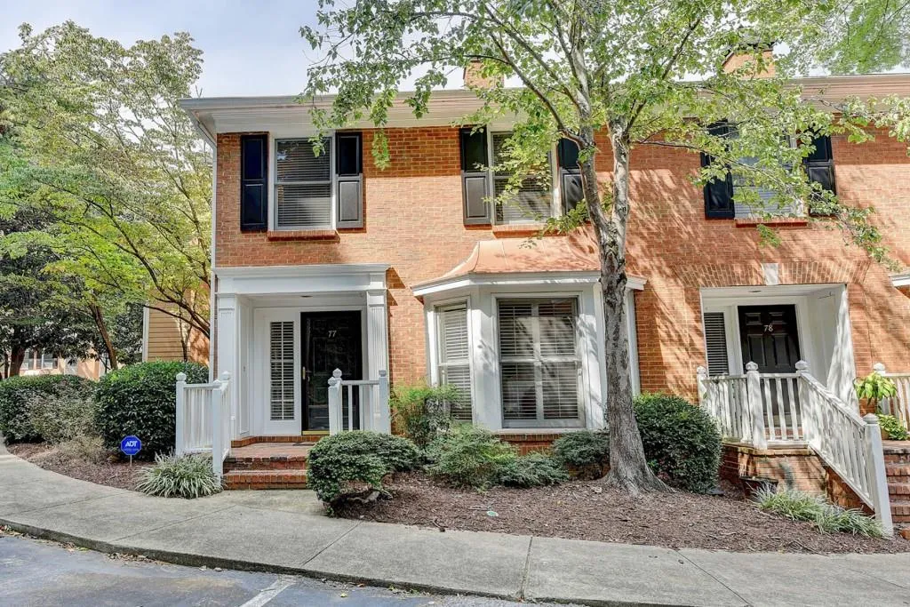 7500 Roswell Road Unit 77, Sandy Springs, Georgia 30350, 3 Bedrooms Bedrooms, ,2 BathroomsBathrooms,Residential,Sold,7500 Roswell Road Unit 77,6792070