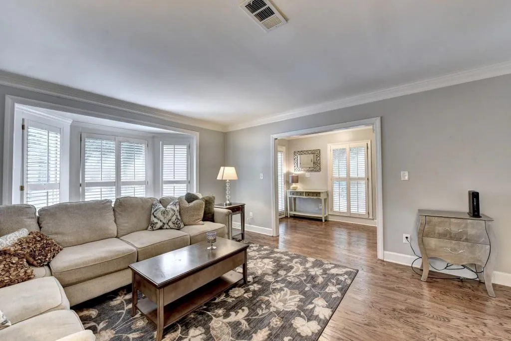 7500 Roswell Road Unit 77, Sandy Springs, Georgia 30350, 3 Bedrooms Bedrooms, ,2 BathroomsBathrooms,Residential,Sold,7500 Roswell Road Unit 77,6792070