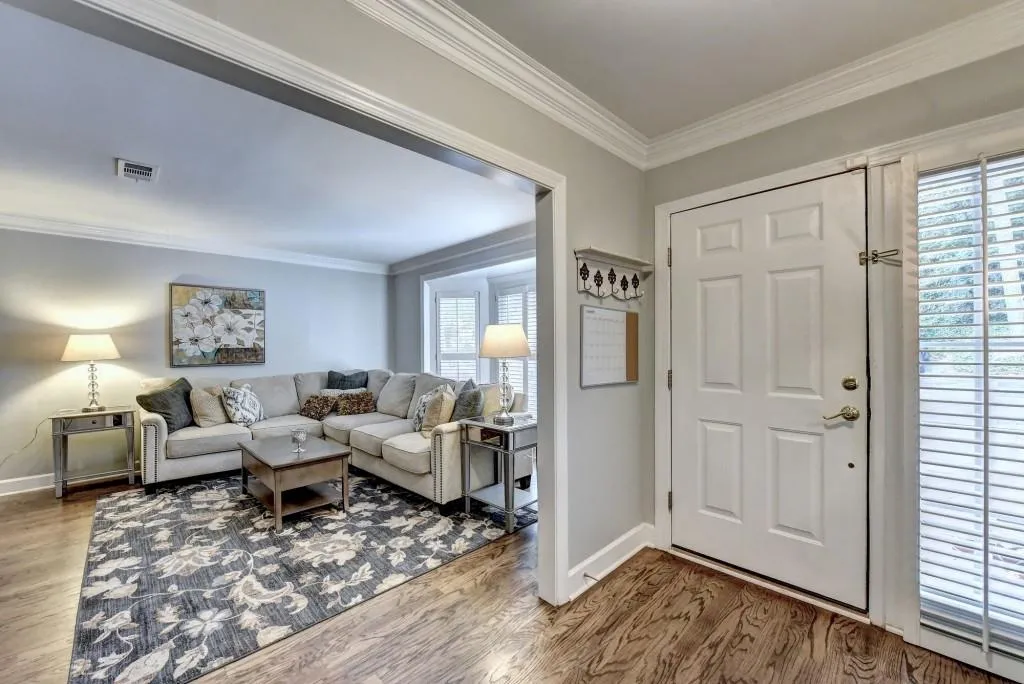 7500 Roswell Road Unit 77, Sandy Springs, Georgia 30350, 3 Bedrooms Bedrooms, ,2 BathroomsBathrooms,Residential,Sold,7500 Roswell Road Unit 77,6792070