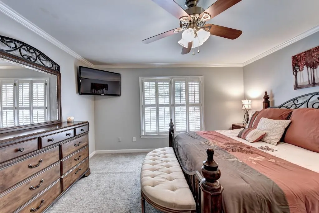 7500 Roswell Road Unit 77, Sandy Springs, Georgia 30350, 3 Bedrooms Bedrooms, ,2 BathroomsBathrooms,Residential,Sold,7500 Roswell Road Unit 77,6792070