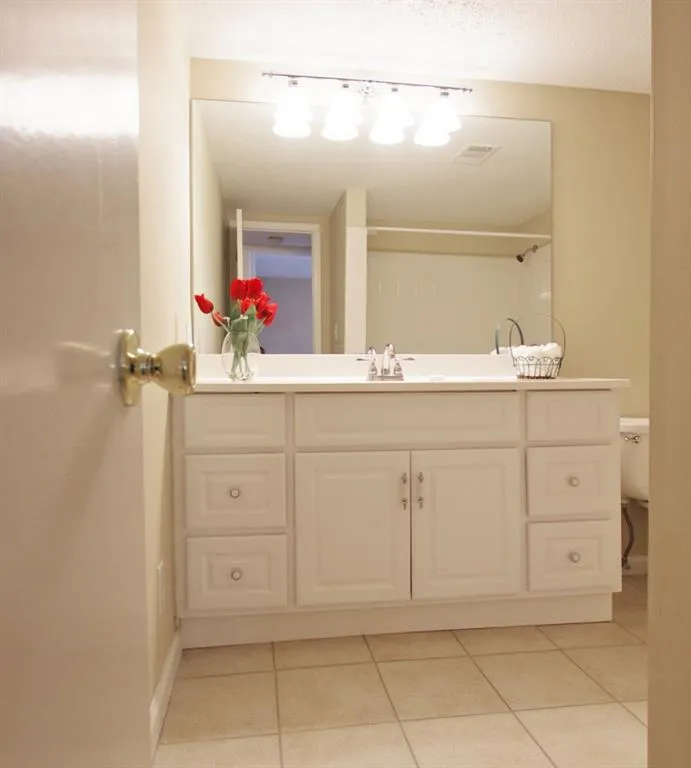 6851 Roswell Road Unit G10, Sandy Springs, Georgia 30328, 1 Bedroom Bedrooms, ,1 BathroomBathrooms,Residential,Sold,6851 Roswell Road Unit G10,5940250