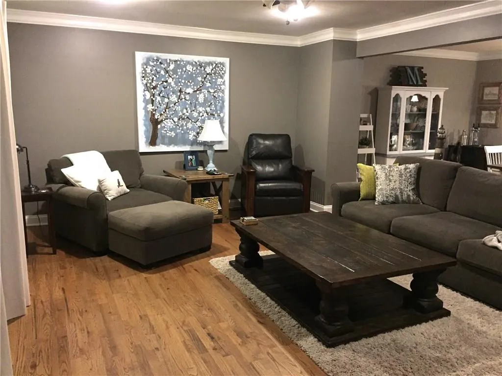 182 Peachtree Hollow Court Unit 2, Atlanta, Georgia 30328, 2 Bedrooms Bedrooms, ,2 BathroomsBathrooms,Residential,Sold,182 Peachtree Hollow Court Unit 2,5758162