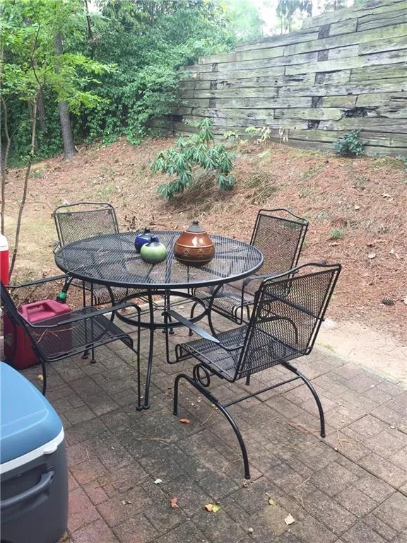 182 Peachtree Hollow Court Unit 2, Atlanta, Georgia 30328, 2 Bedrooms Bedrooms, ,2 BathroomsBathrooms,Residential,Sold,182 Peachtree Hollow Court Unit 2,5758162