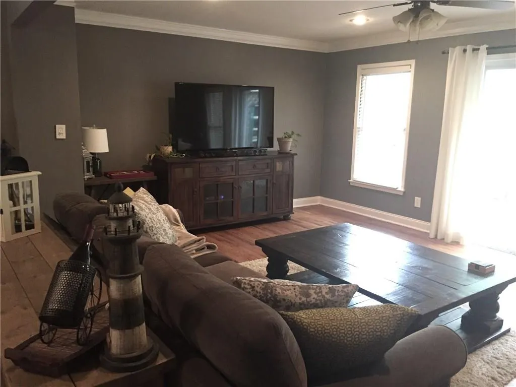 182 Peachtree Hollow Court Unit 2, Atlanta, Georgia 30328, 2 Bedrooms Bedrooms, ,2 BathroomsBathrooms,Residential,Sold,182 Peachtree Hollow Court Unit 2,5758162