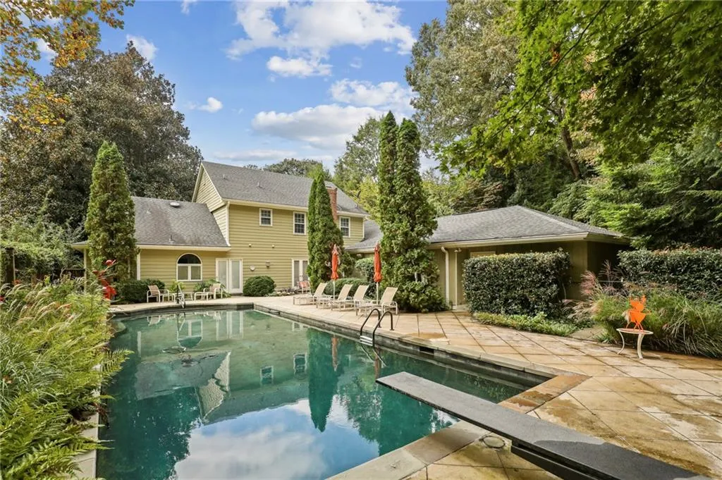 310 Lighthouse Point, Atlanta, Georgia 30328, 4 Bedrooms Bedrooms, ,4 BathroomsBathrooms,Residential,Sold,310 Lighthouse Point,6810198
