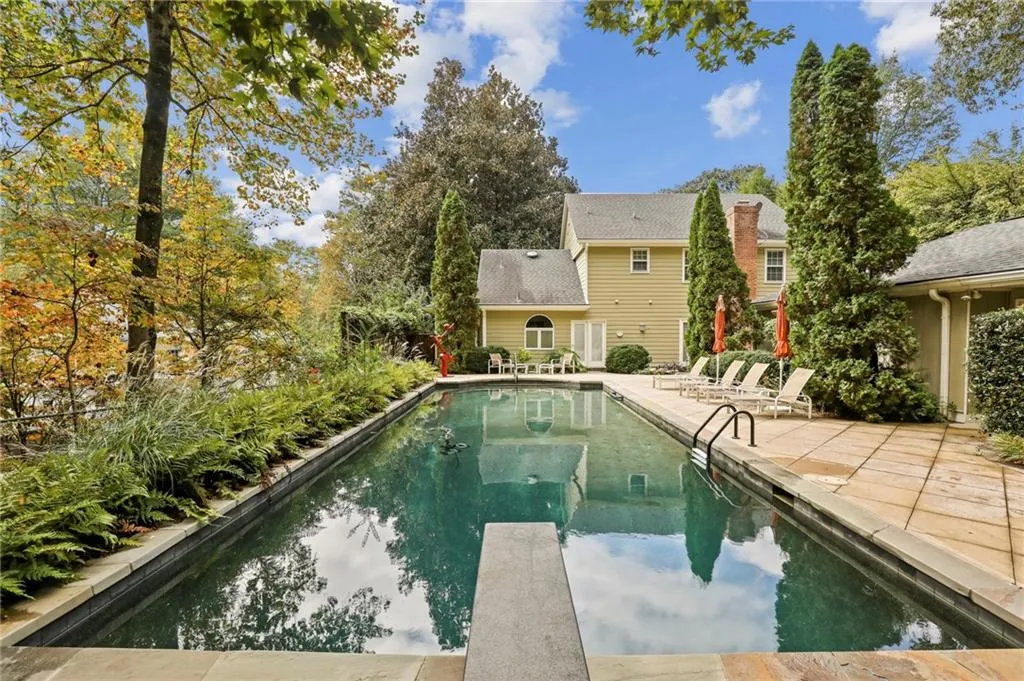 310 Lighthouse Point, Atlanta, Georgia 30328, 4 Bedrooms Bedrooms, ,4 BathroomsBathrooms,Residential,Sold,310 Lighthouse Point,6810198