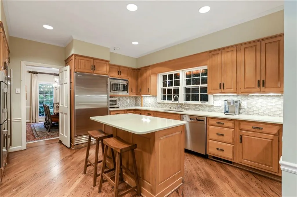 310 Lighthouse Point, Atlanta, Georgia 30328, 4 Bedrooms Bedrooms, ,4 BathroomsBathrooms,Residential,Sold,310 Lighthouse Point,6810198
