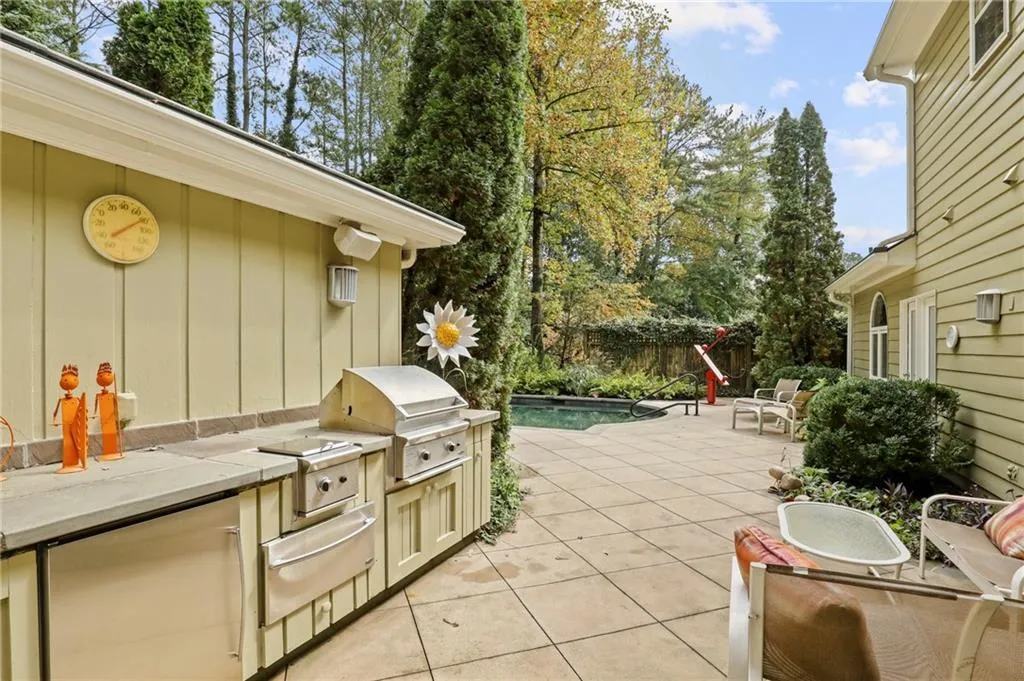 310 Lighthouse Point, Atlanta, Georgia 30328, 4 Bedrooms Bedrooms, ,4 BathroomsBathrooms,Residential,Sold,310 Lighthouse Point,6810198