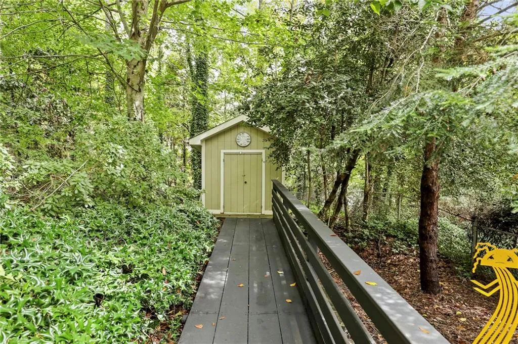 310 Lighthouse Point, Atlanta, Georgia 30328, 4 Bedrooms Bedrooms, ,4 BathroomsBathrooms,Residential,Sold,310 Lighthouse Point,6810198