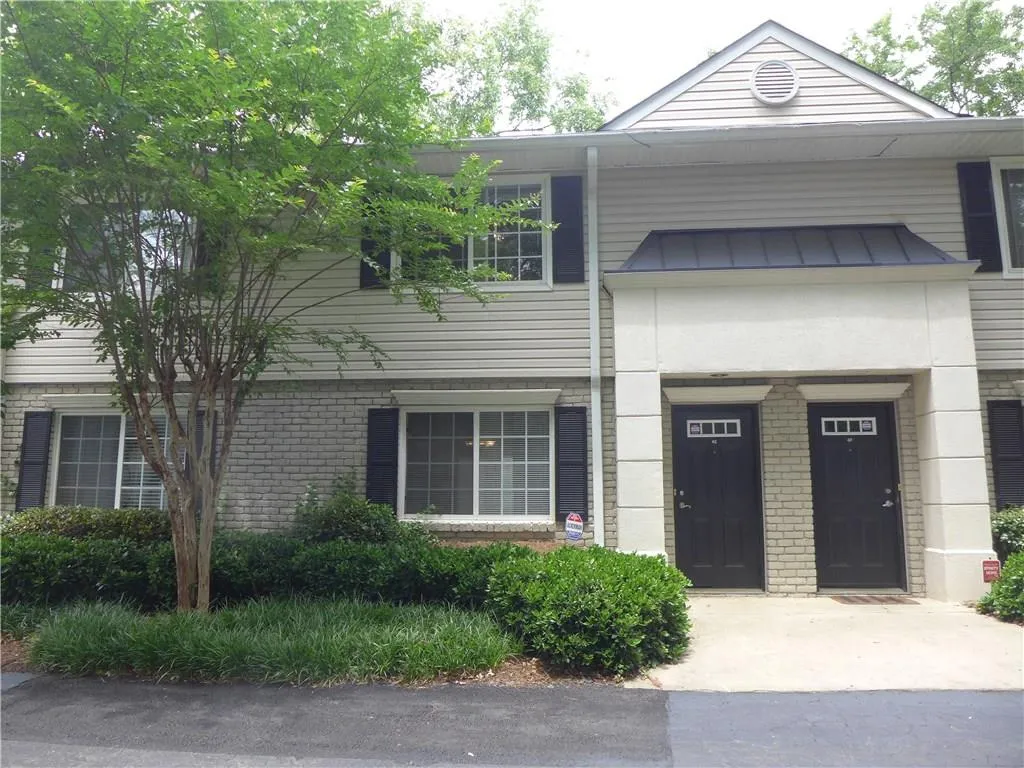 6940 Roswell Road Unit 4e, Sandy Springs, Georgia 30328, 2 Bedrooms Bedrooms, ,1 BathroomBathrooms,Residential,Sold,6940 Roswell Road Unit 4e,5858089