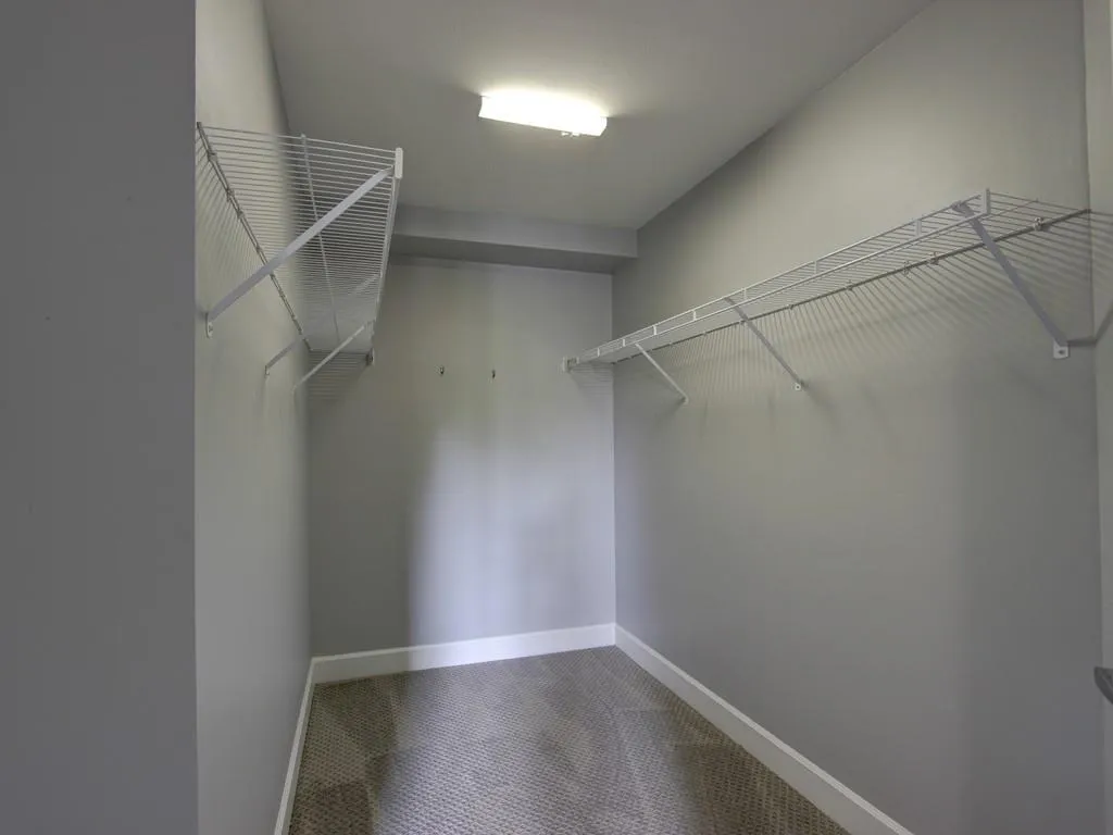 200 River Vista Drive Unit 220, Atlanta, Georgia 30339, 2 Bedrooms Bedrooms, ,2 BathroomsBathrooms,Residential,Sold,200 River Vista Drive Unit 220,5824133