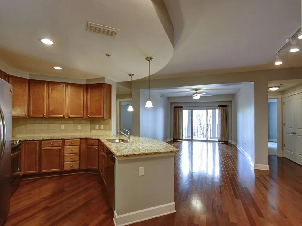 200 River Vista Drive Unit 220, Atlanta, Georgia 30339, 2 Bedrooms Bedrooms, ,2 BathroomsBathrooms,Residential,Sold,200 River Vista Drive Unit 220,5824133