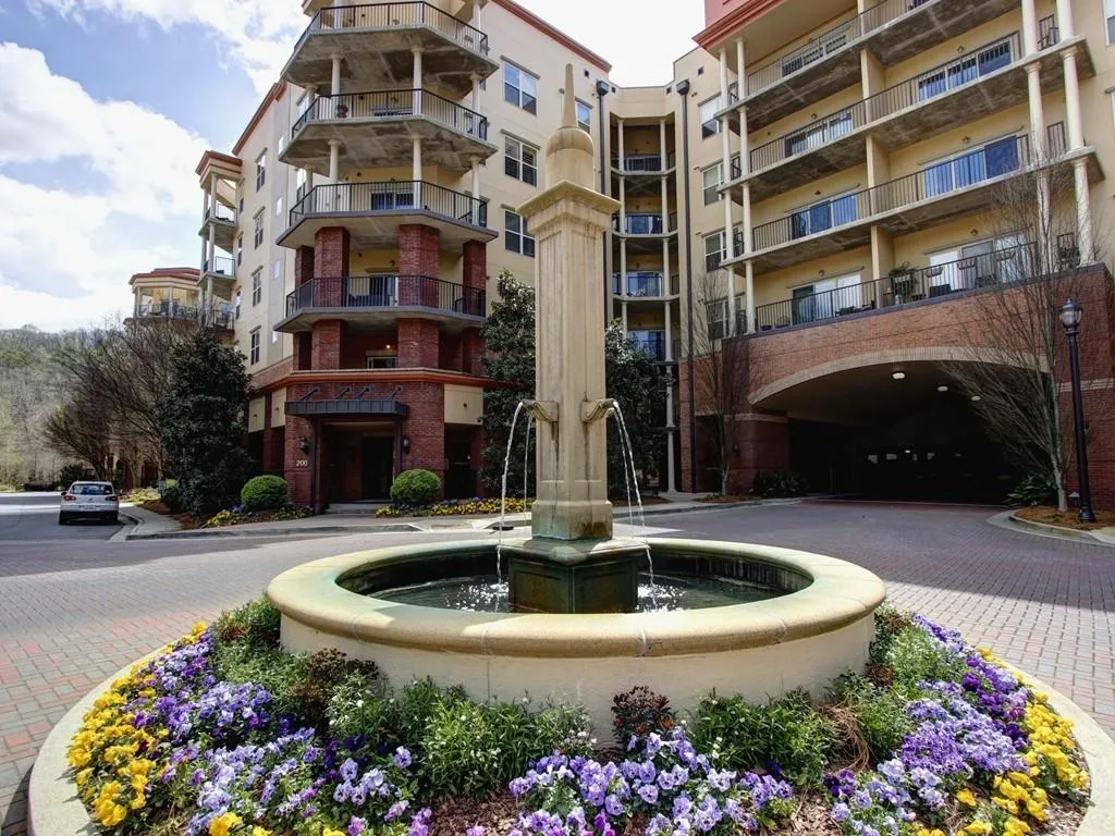 200 River Vista Drive Unit 220, Atlanta, Georgia 30339, 2 Bedrooms Bedrooms, ,2 BathroomsBathrooms,Residential,Sold,200 River Vista Drive Unit 220,5824133
