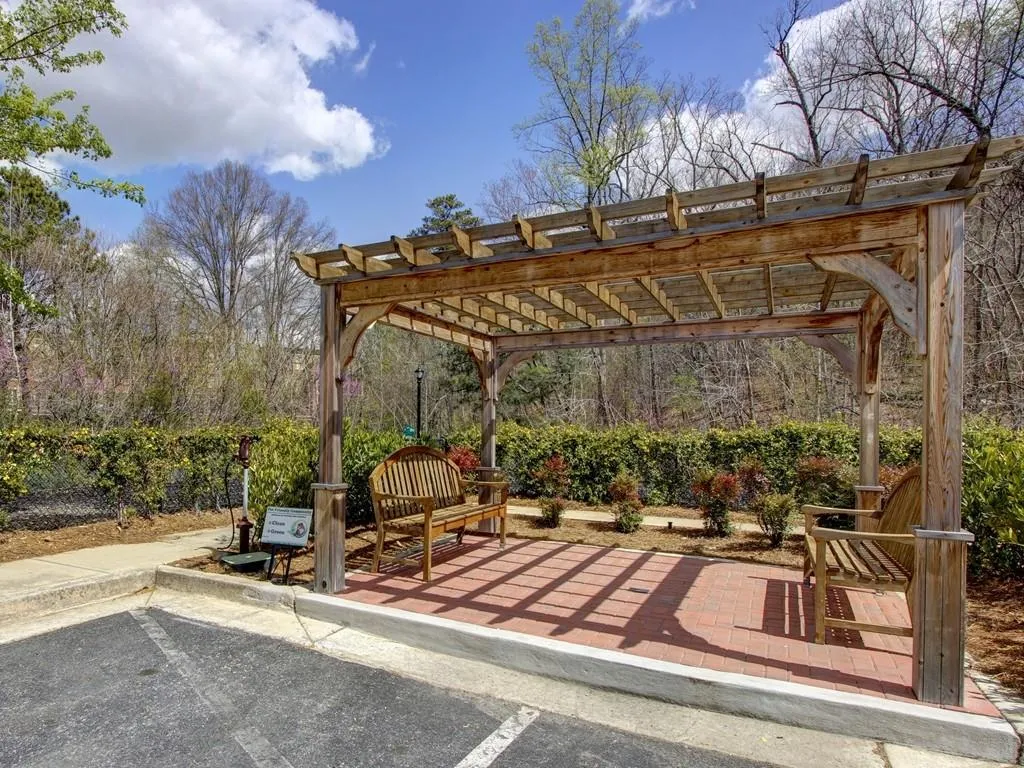 200 River Vista Drive Unit 220, Atlanta, Georgia 30339, 2 Bedrooms Bedrooms, ,2 BathroomsBathrooms,Residential,Sold,200 River Vista Drive Unit 220,5824133