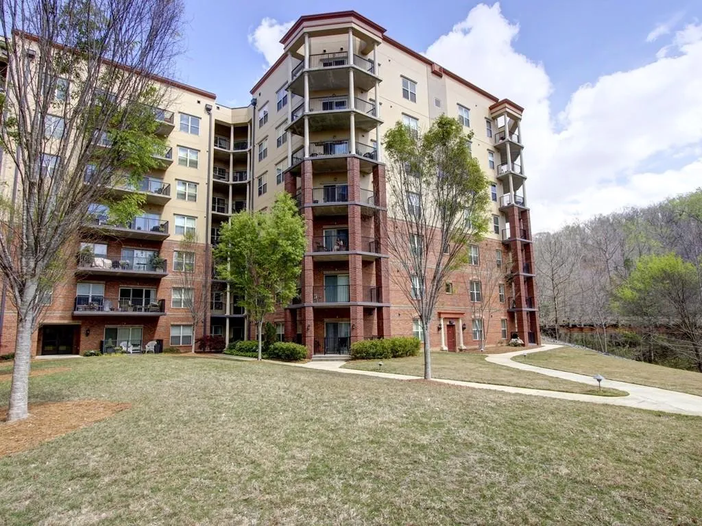 200 River Vista Drive Unit 220, Atlanta, Georgia 30339, 2 Bedrooms Bedrooms, ,2 BathroomsBathrooms,Residential,Sold,200 River Vista Drive Unit 220,5824133