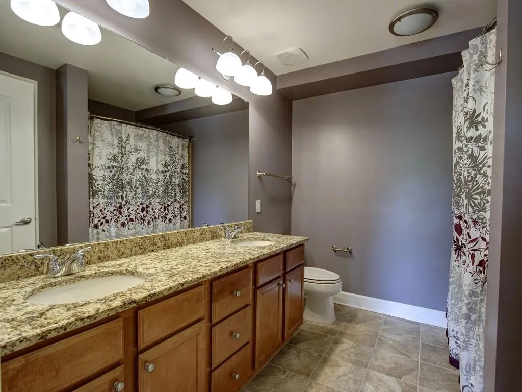 200 River Vista Drive Unit 220, Atlanta, Georgia 30339, 2 Bedrooms Bedrooms, ,2 BathroomsBathrooms,Residential,Sold,200 River Vista Drive Unit 220,5824133