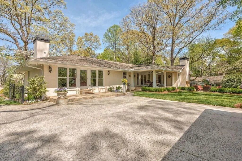 248 Tara Trail, Atlanta, Georgia 30327, 4 Bedrooms Bedrooms, ,3 BathroomsBathrooms,Residential,Sold,248 Tara Trail,5666979