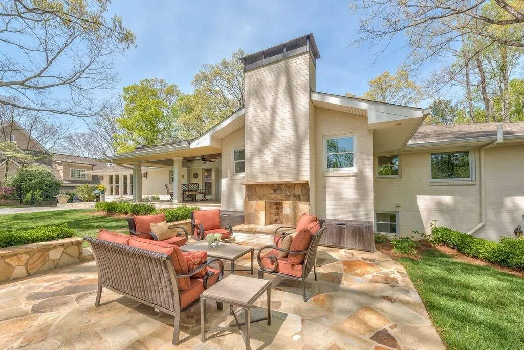 248 Tara Trail, Atlanta, Georgia 30327, 4 Bedrooms Bedrooms, ,3 BathroomsBathrooms,Residential,Sold,248 Tara Trail,5666979