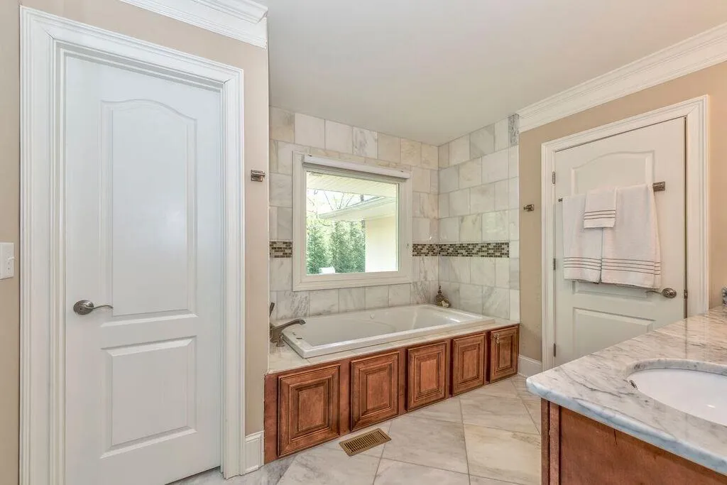 248 Tara Trail, Atlanta, Georgia 30327, 4 Bedrooms Bedrooms, ,3 BathroomsBathrooms,Residential,Sold,248 Tara Trail,5666979