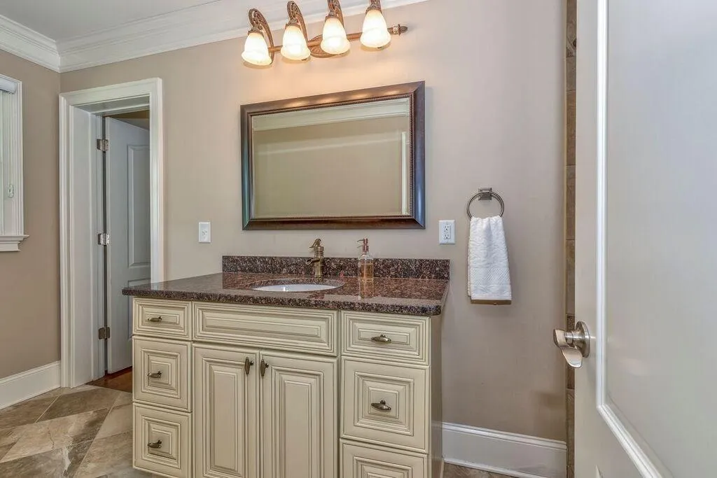 248 Tara Trail, Atlanta, Georgia 30327, 4 Bedrooms Bedrooms, ,3 BathroomsBathrooms,Residential,Sold,248 Tara Trail,5666979