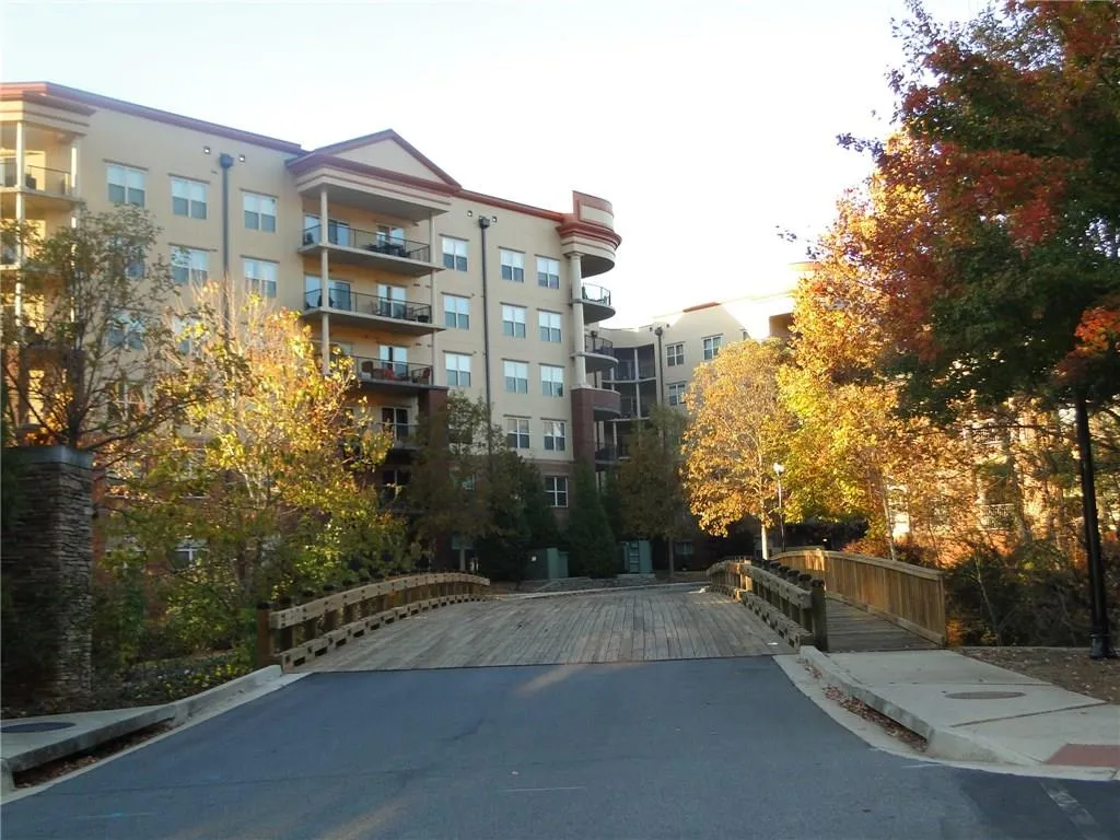 200 River Vista Drive Unit 540, Atlanta, Georgia 30339, 2 Bedrooms Bedrooms, ,2 BathroomsBathrooms,Residential,Sold,200 River Vista Drive Unit 540,5776041