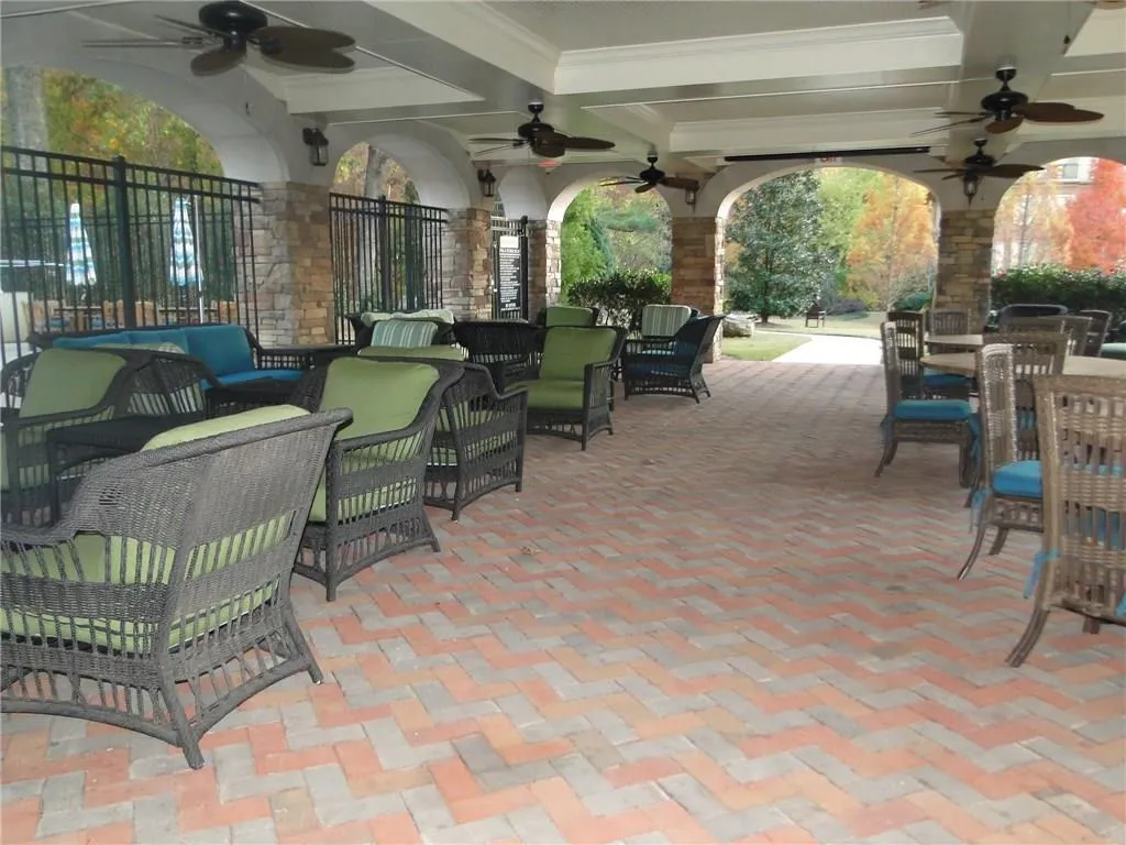 200 River Vista Drive Unit 540, Atlanta, Georgia 30339, 2 Bedrooms Bedrooms, ,2 BathroomsBathrooms,Residential,Sold,200 River Vista Drive Unit 540,5776041