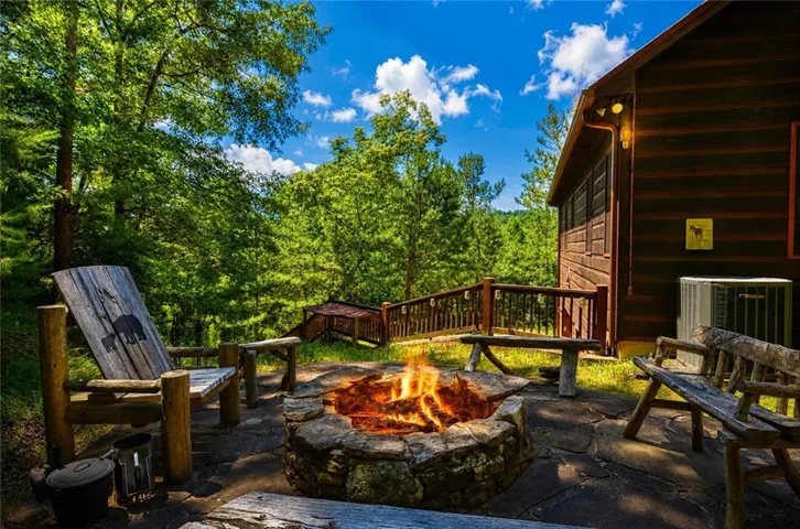 216 Dawn Lane, Ellijay, Georgia 30540