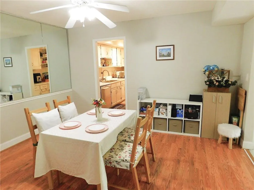 6851 Roswell Road Unit D36, Sandy Springs, Georgia 30328, 2 Bedrooms Bedrooms, ,2 BathroomsBathrooms,Residential,Sold,6851 Roswell Road Unit D36,7213397