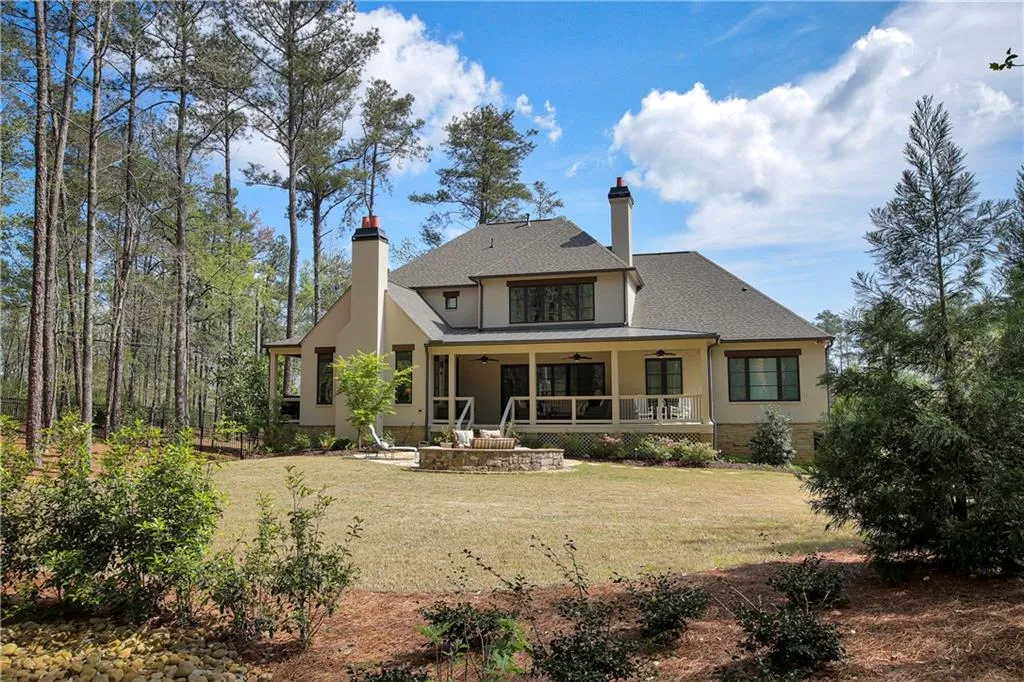 3805 Teesdale Court, Atlanta, Georgia 30350, 5 Bedrooms Bedrooms, ,5 BathroomsBathrooms,Residential,Sold,3805 Teesdale Court,5993542
