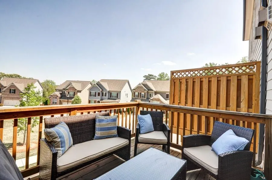 7520 Stoneridge Drive, Sandy Springs, Georgia 30328, 3 Bedrooms Bedrooms, ,3 BathroomsBathrooms,Residential,Sold,7520 Stoneridge Drive,6004561